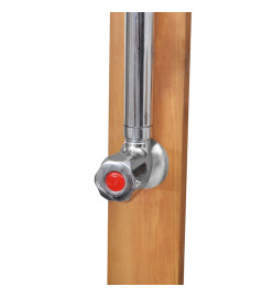 Douche de jardin en bois