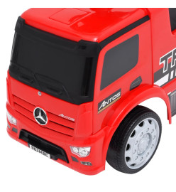 Camion à pédales Mercedes-Benz Rouge